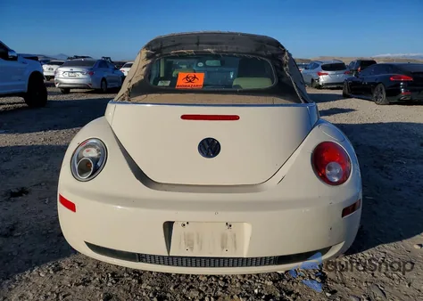 2007 Volkswagen New Beetle Convertible Option Package 2 from USA, damaged, VIN 3VWSF31Y77M414605